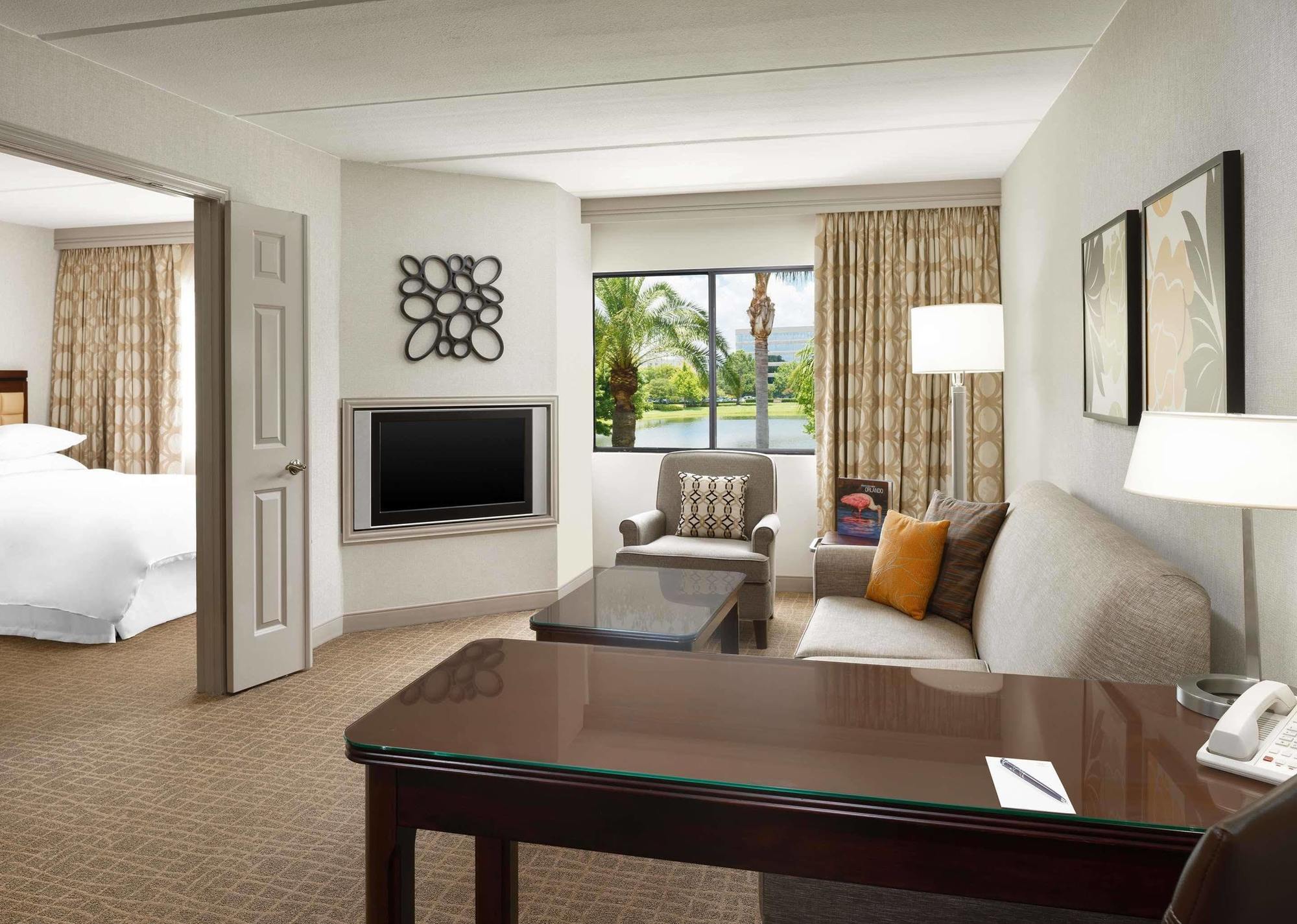 Staybridge South By Ihg 3*