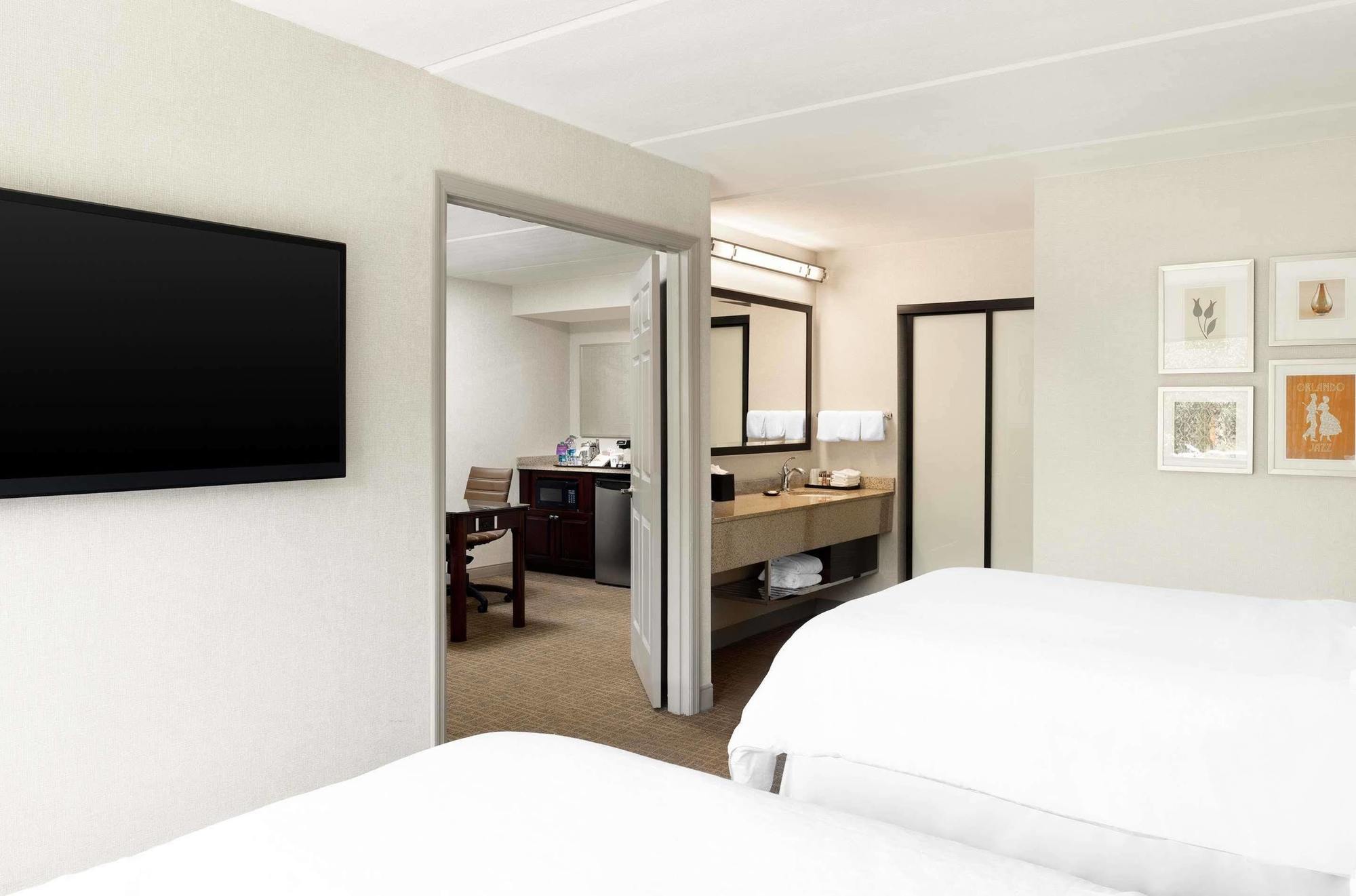 Staybridge South By Ihg 3*