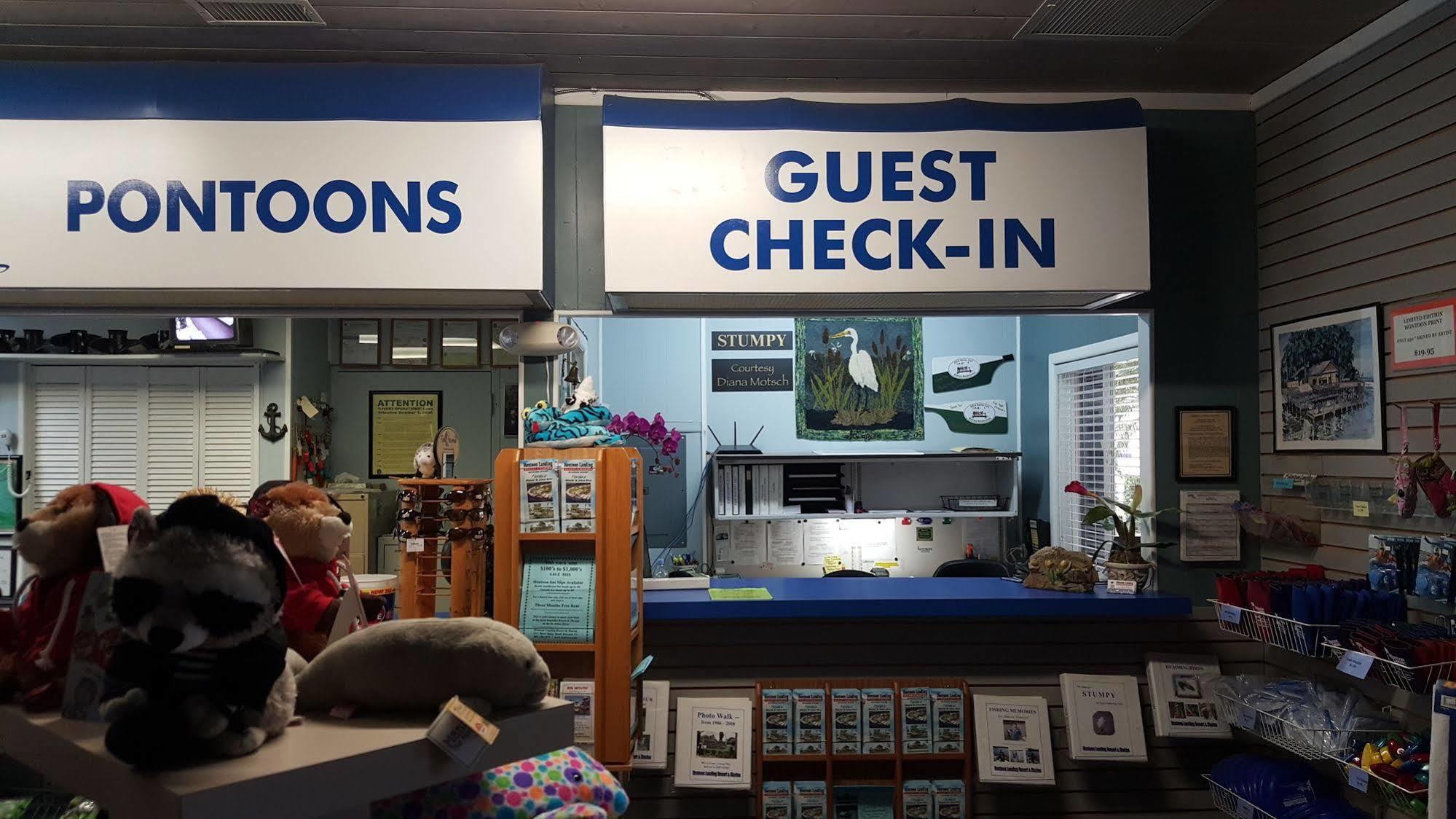 Hontoon Landing & Marina DeLand