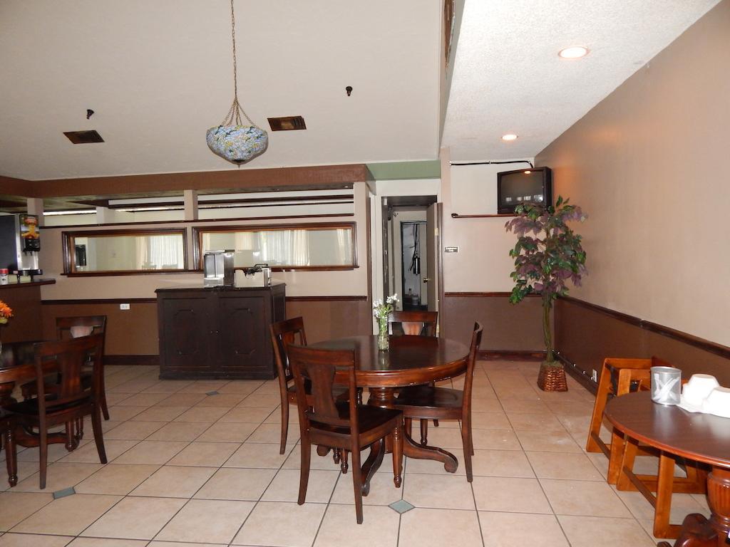 Knights - Plant Inn Plant City