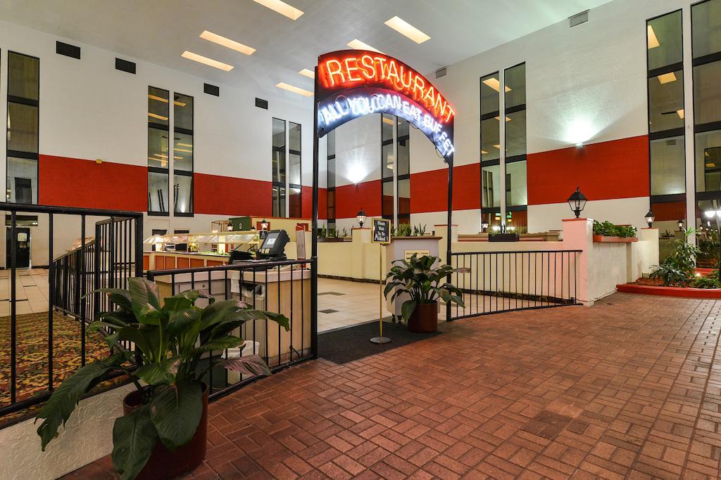 Hotel Ramada Maingate West Lake Buena Vista