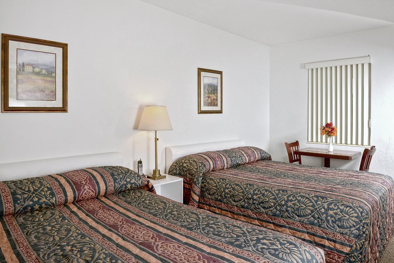Motel Shell 3*