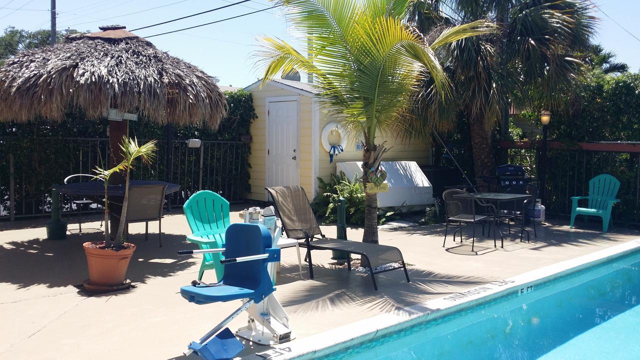 Palm Breeze Hotel Motel 3*