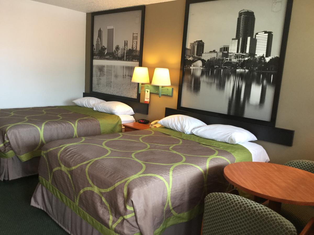 Redfinn Motel 2*