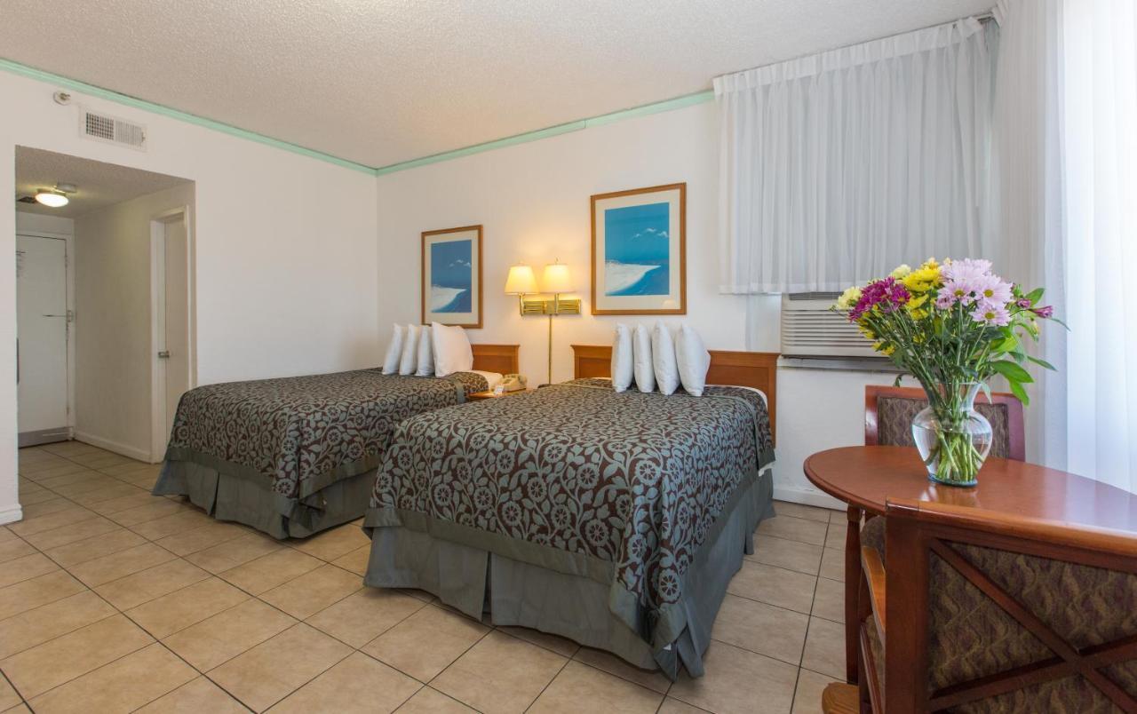 Hotel Thunderbird Sunny Isles Beach