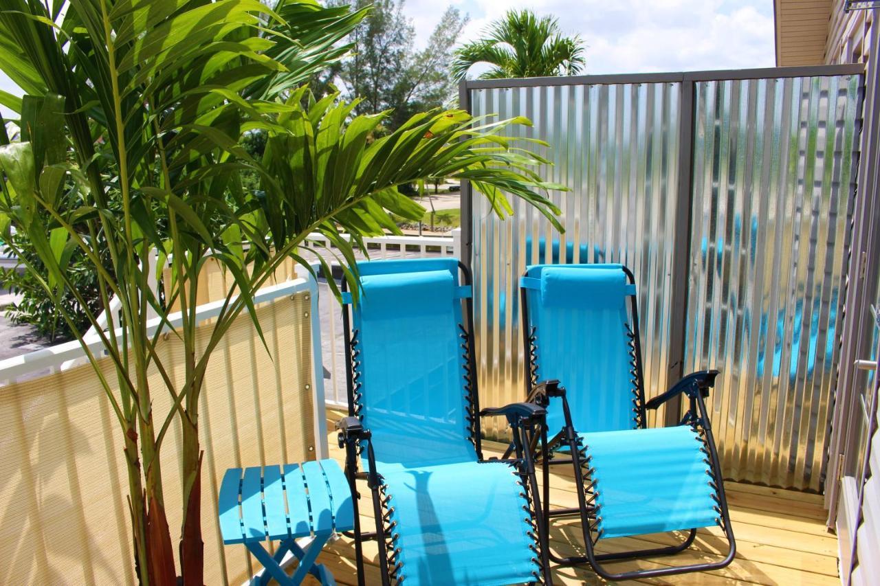 Latitude 26 Waterfront Boutique - Inn