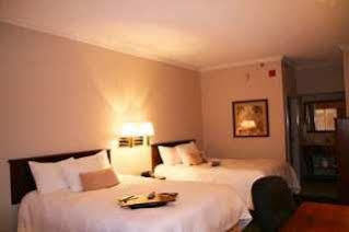 Town & 3* Crestview