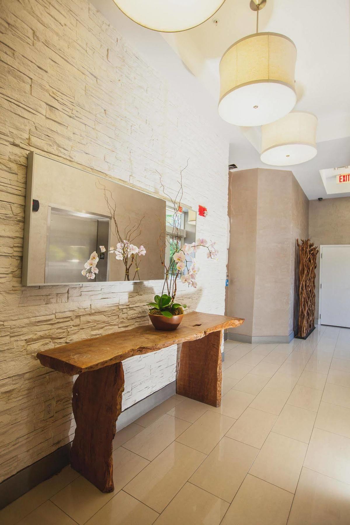 Habitat Hotel
