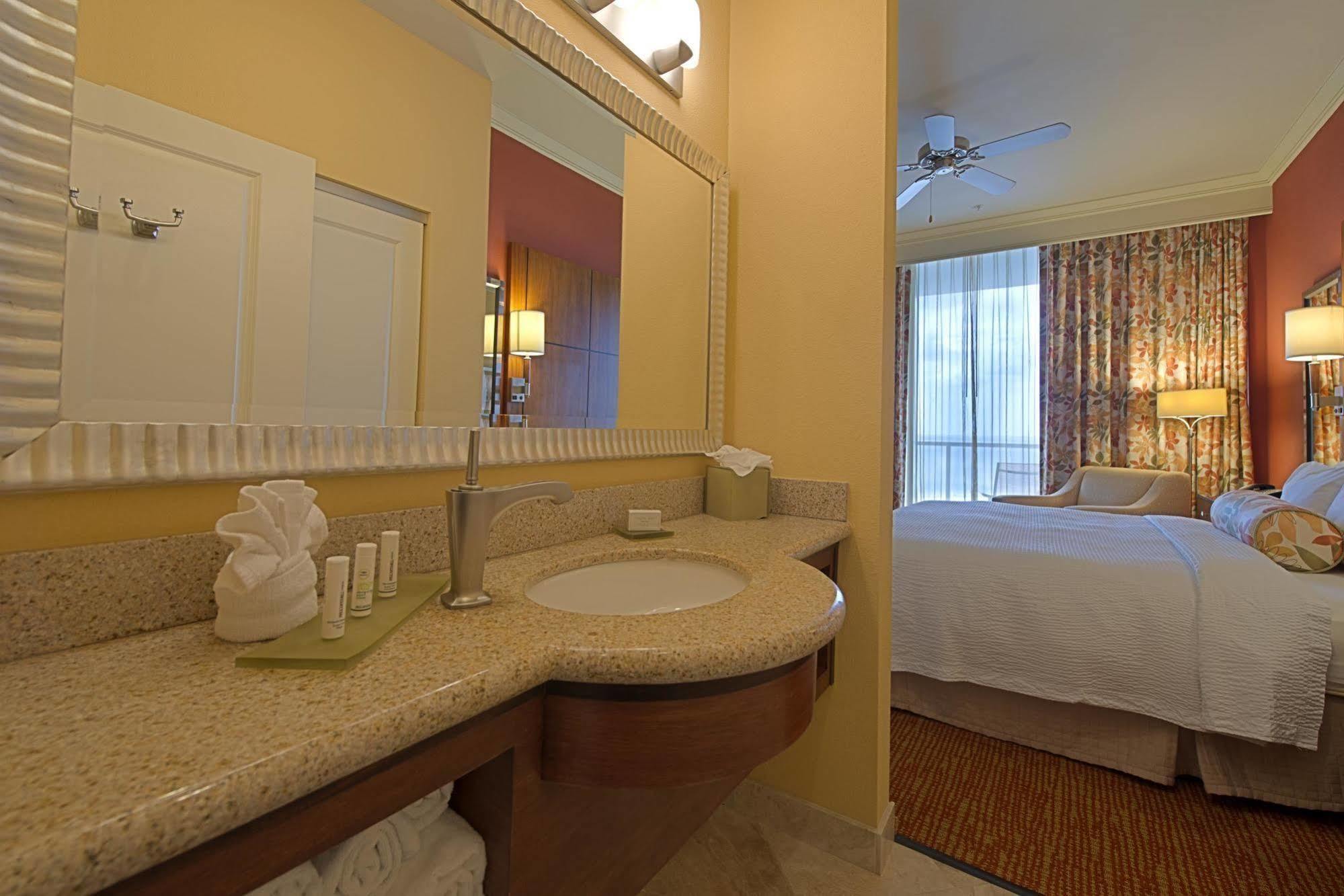 Hotel By Marriott St. Petersburg Treasure Island St. Pete Beach