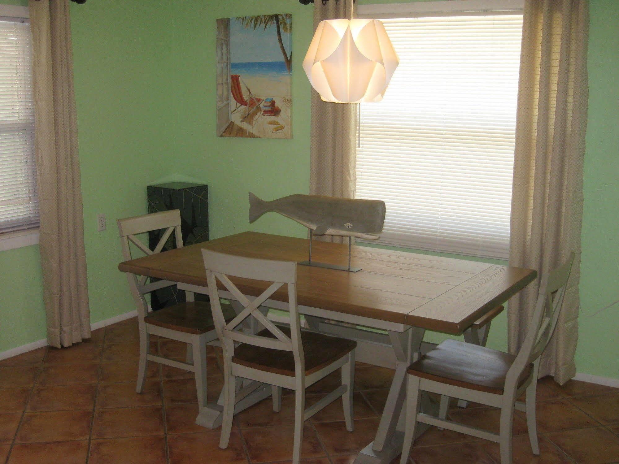Flip Flop Cottages - Siesta Key * Gulf Gate Estates