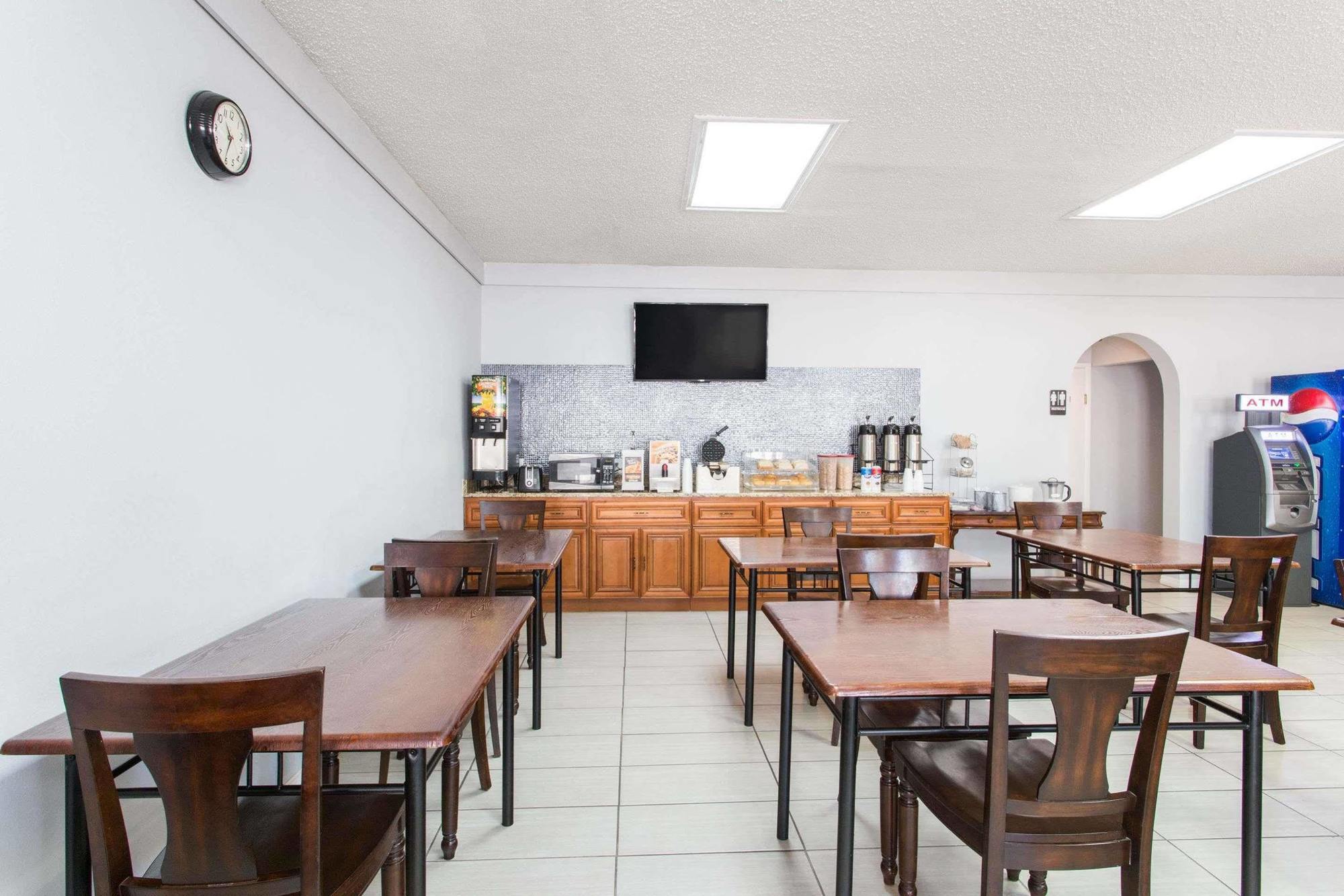 Knights - Plant Inn Plant City
