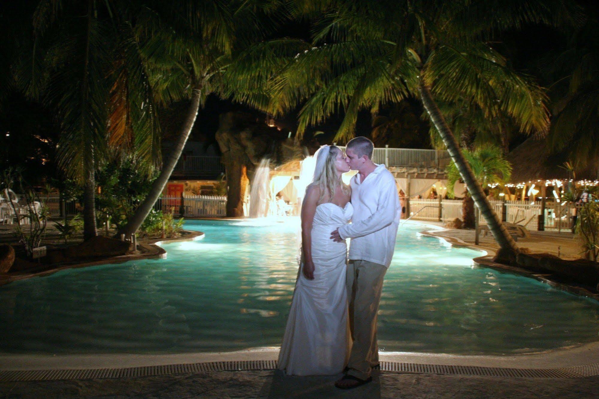 Coconut Cove & Marina Inn