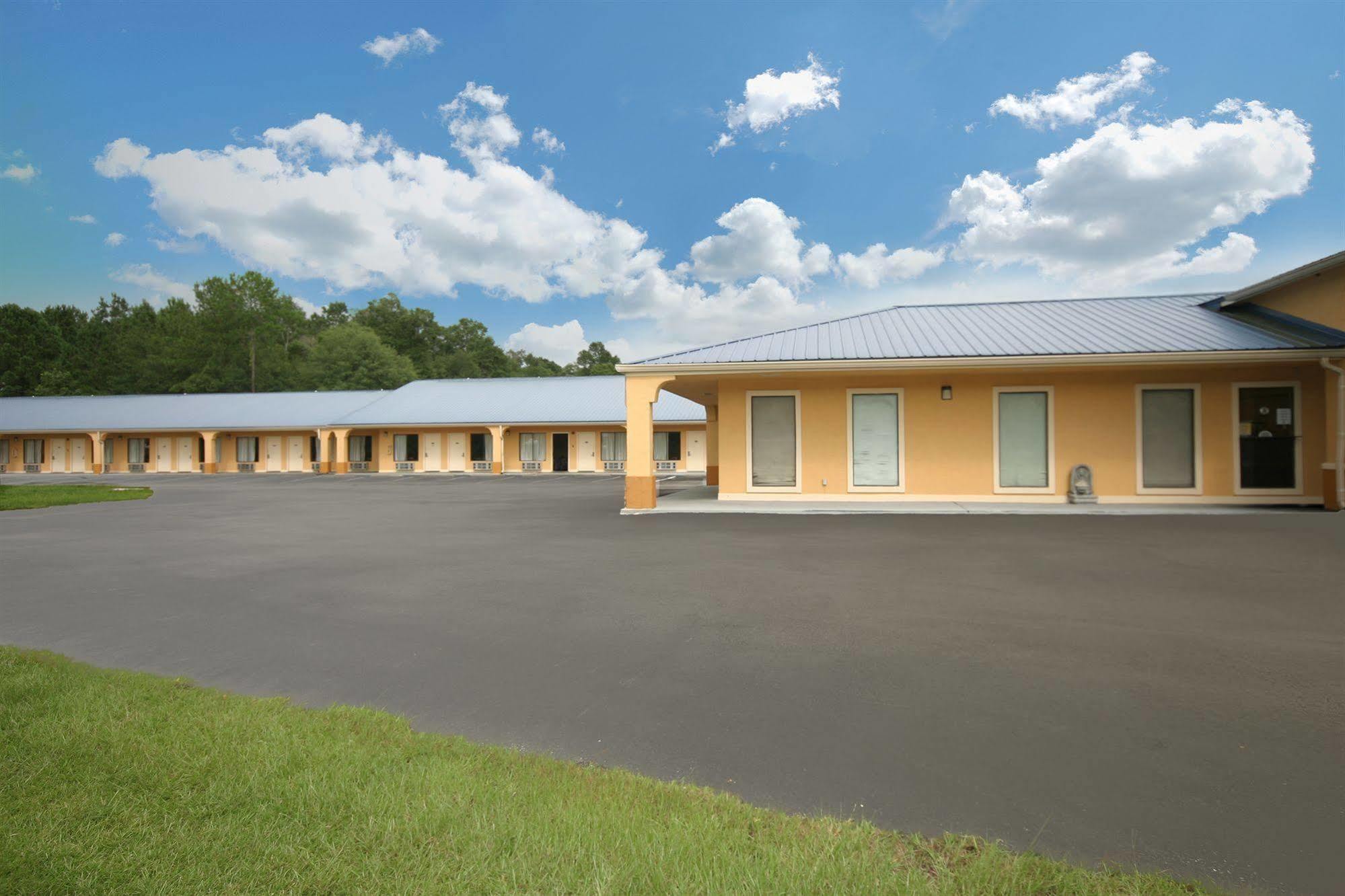 Days By Wyndham 2* DeFuniak Springs