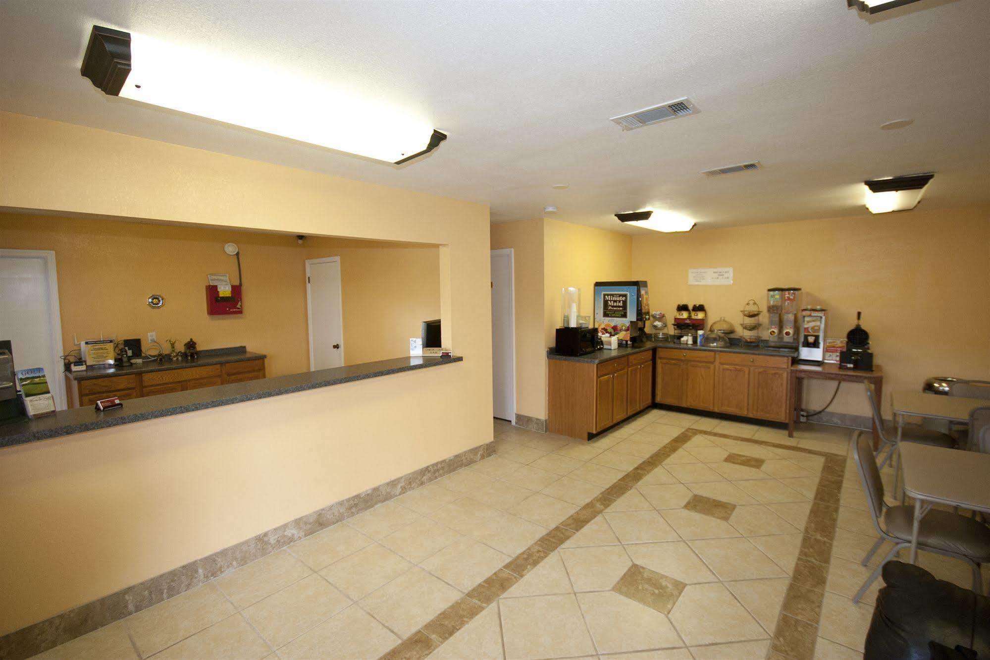 Hotel Days By Wyndham DeFuniak Springs