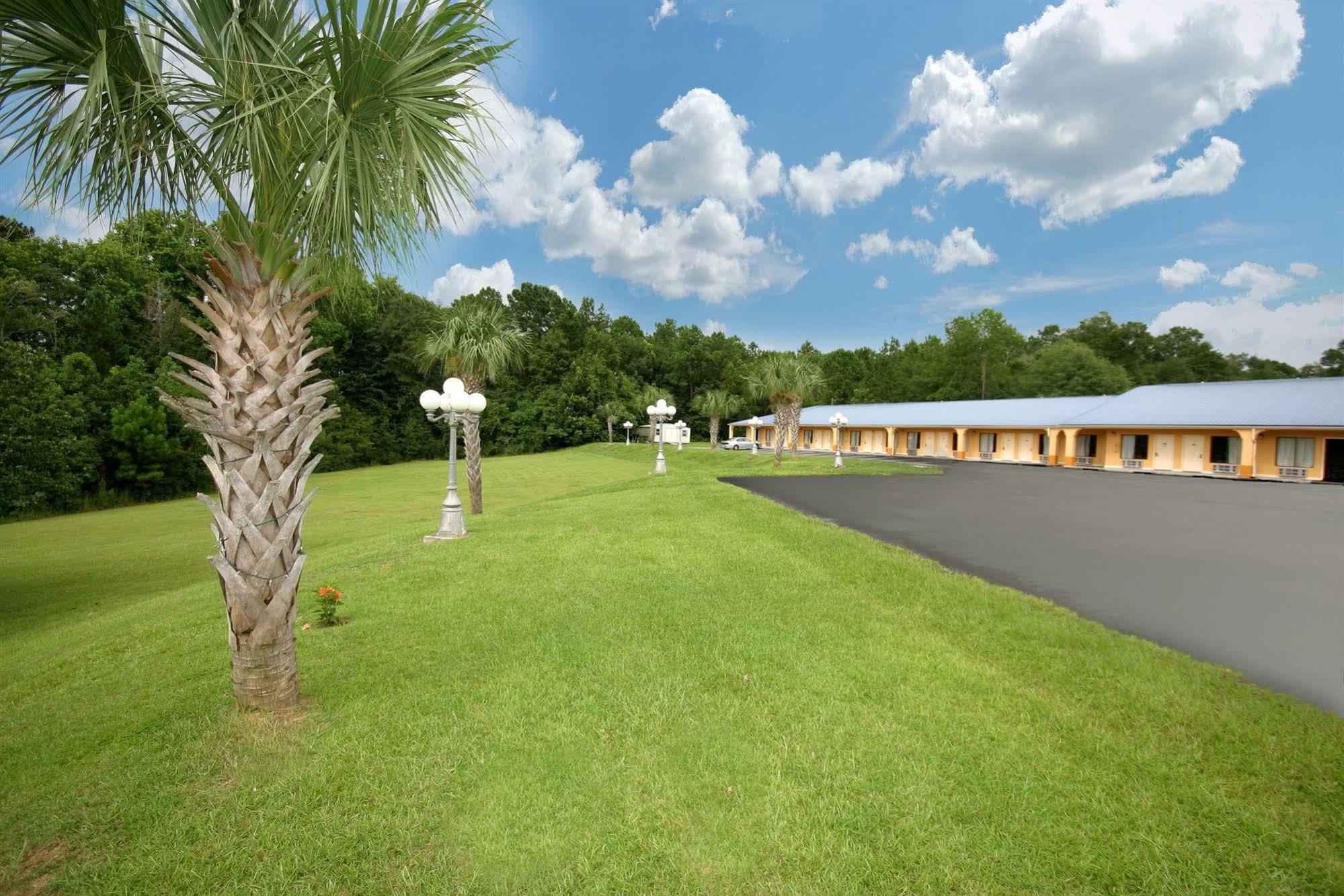 Days By Wyndham Hotel