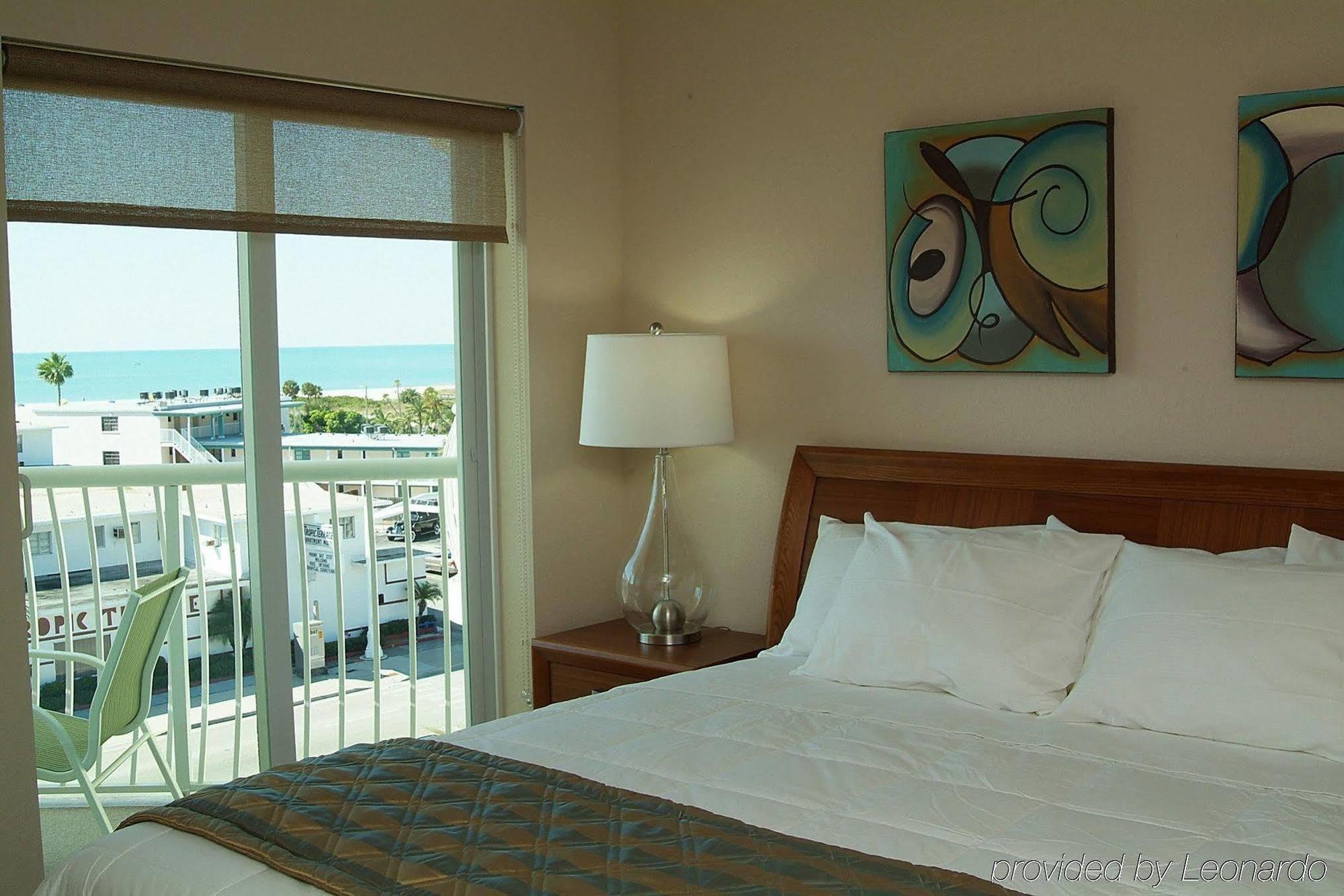 Crystal Palms Aparthotel 3*