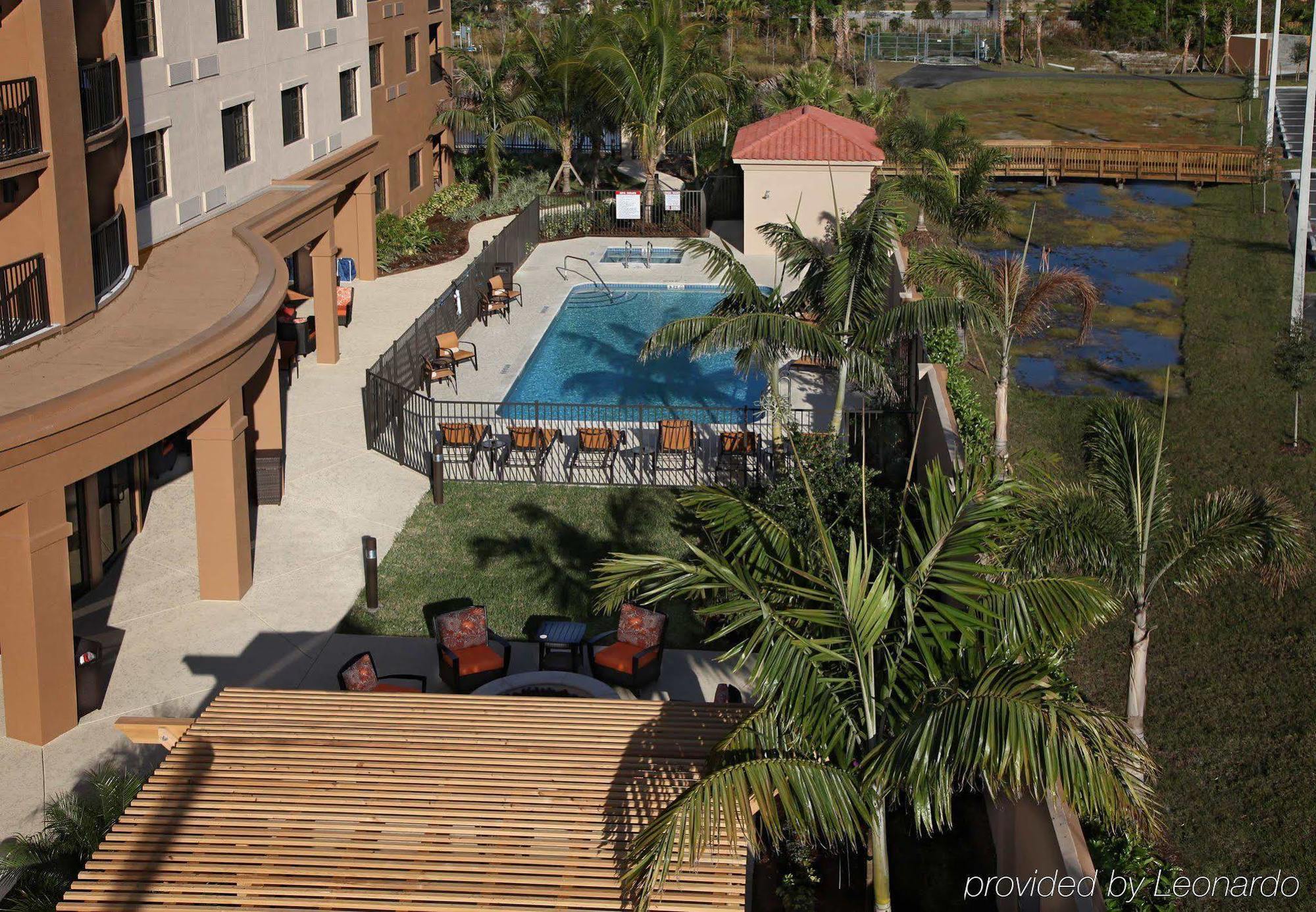 Hotel Courtyard By Marriott