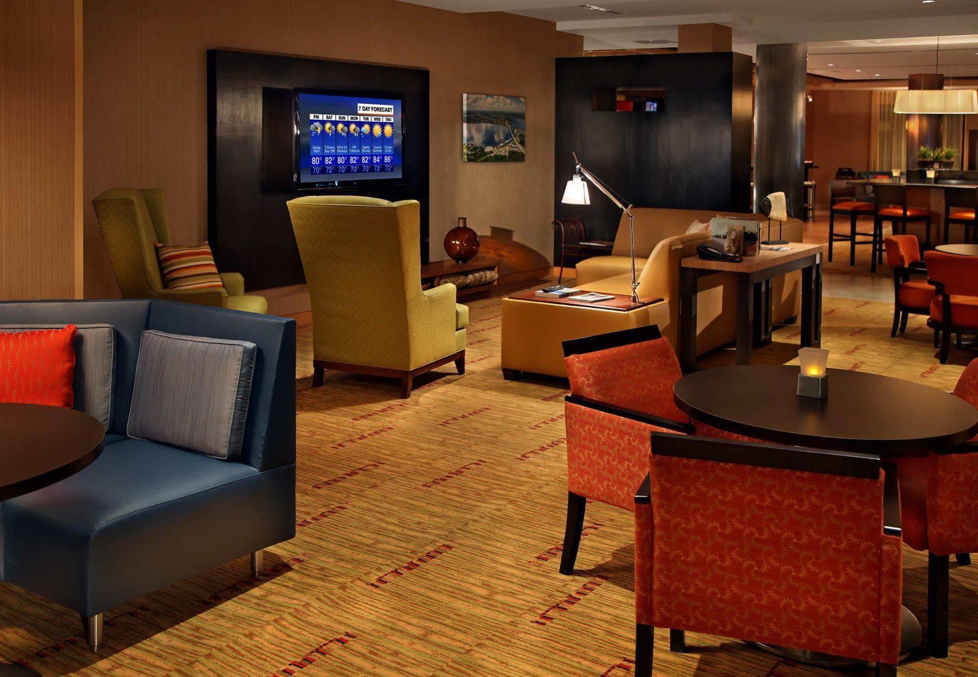Courtyard By Marriott Stuart