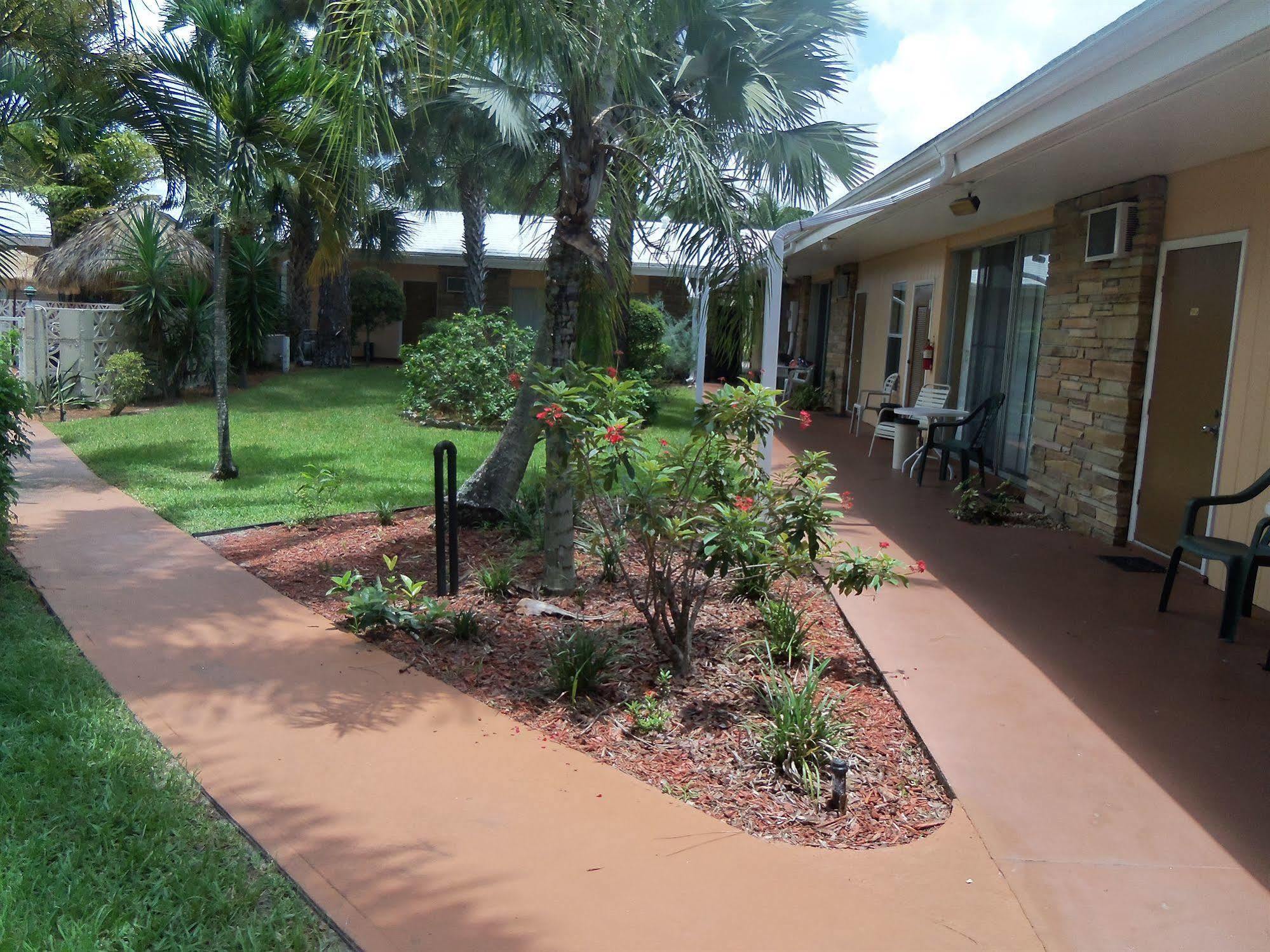 The Fairways Of Naples Inn 3*