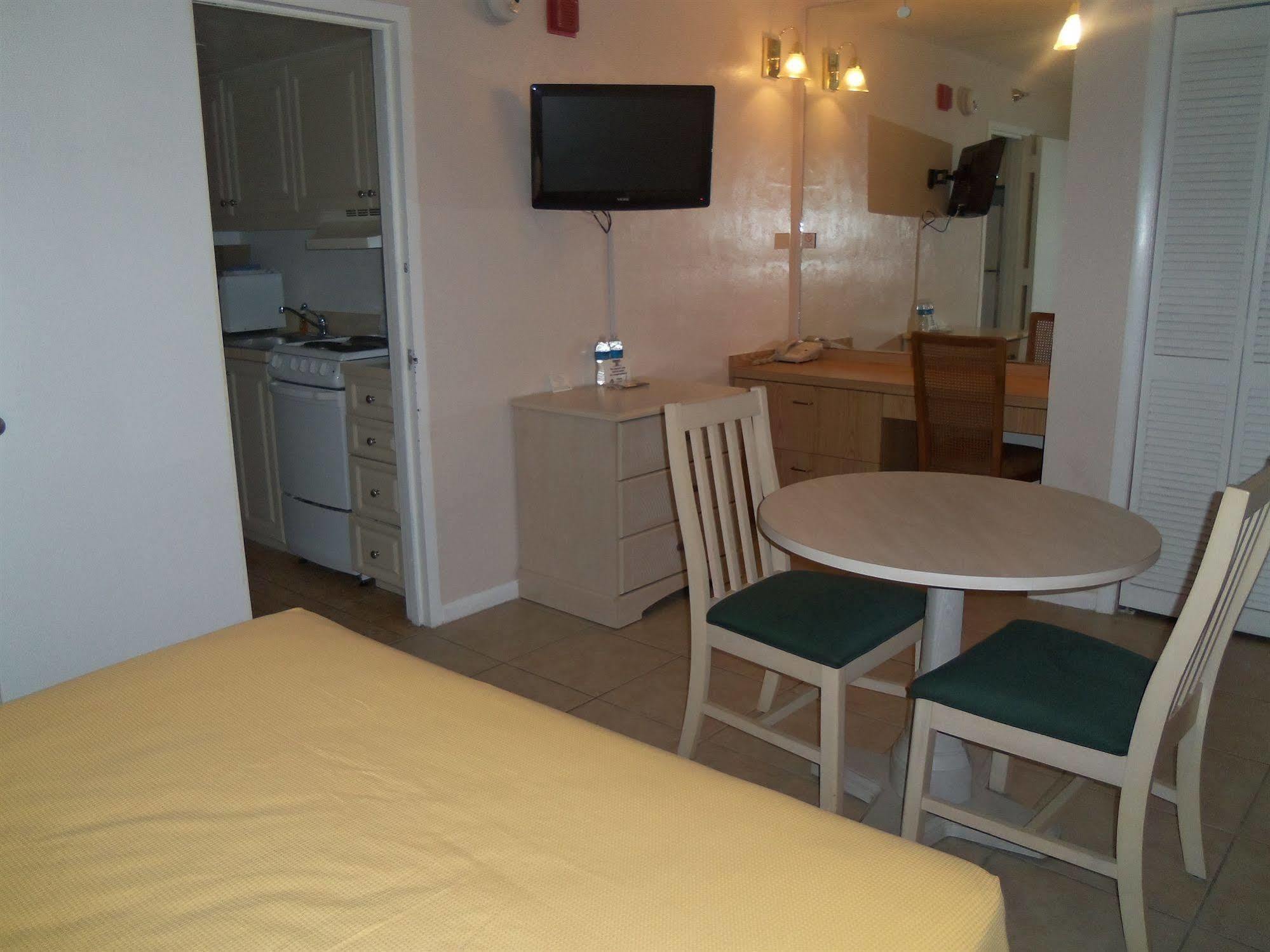 Inn The Fairways Of Naples 3*