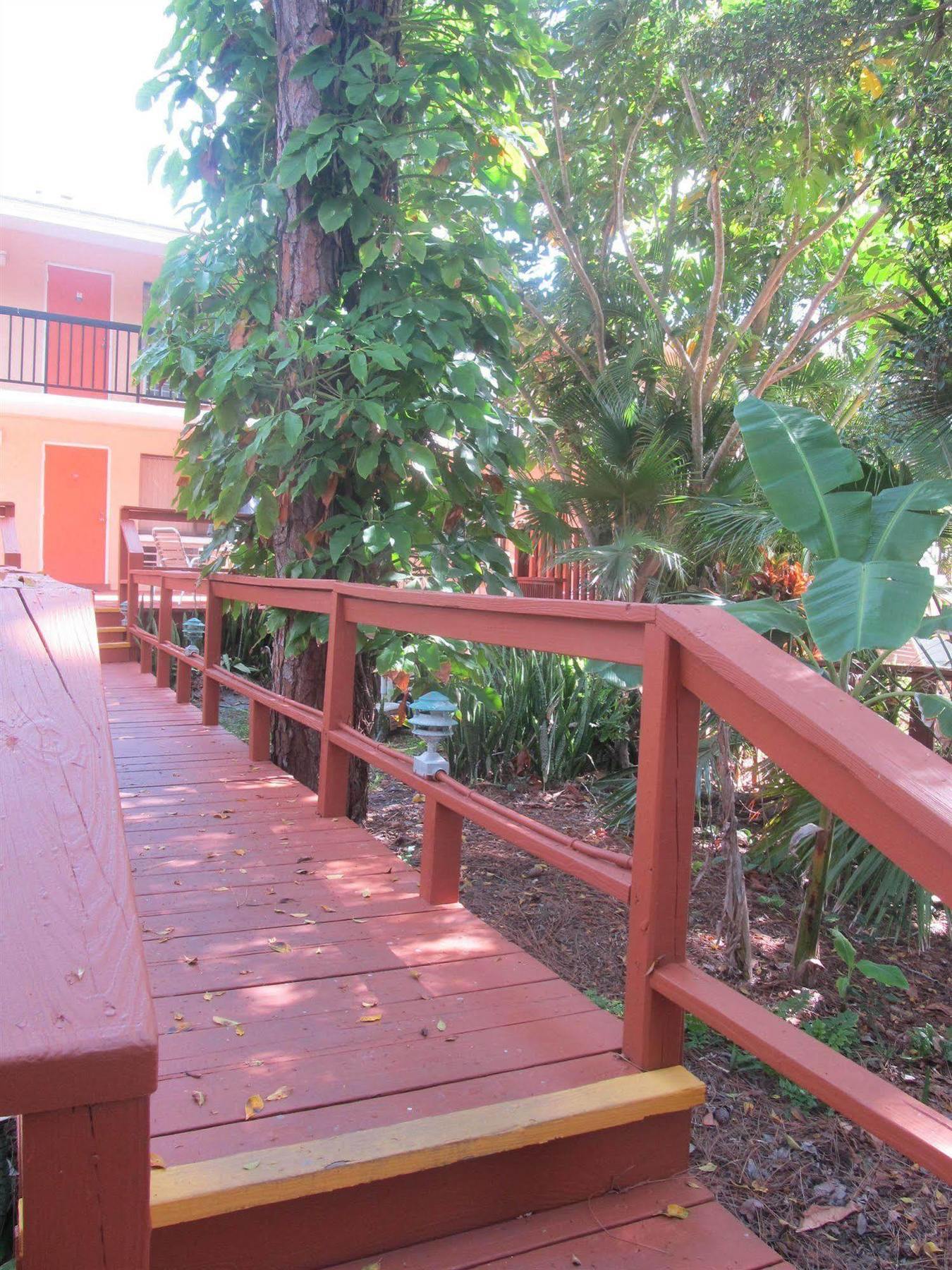 The Fairways Of Naples Inn