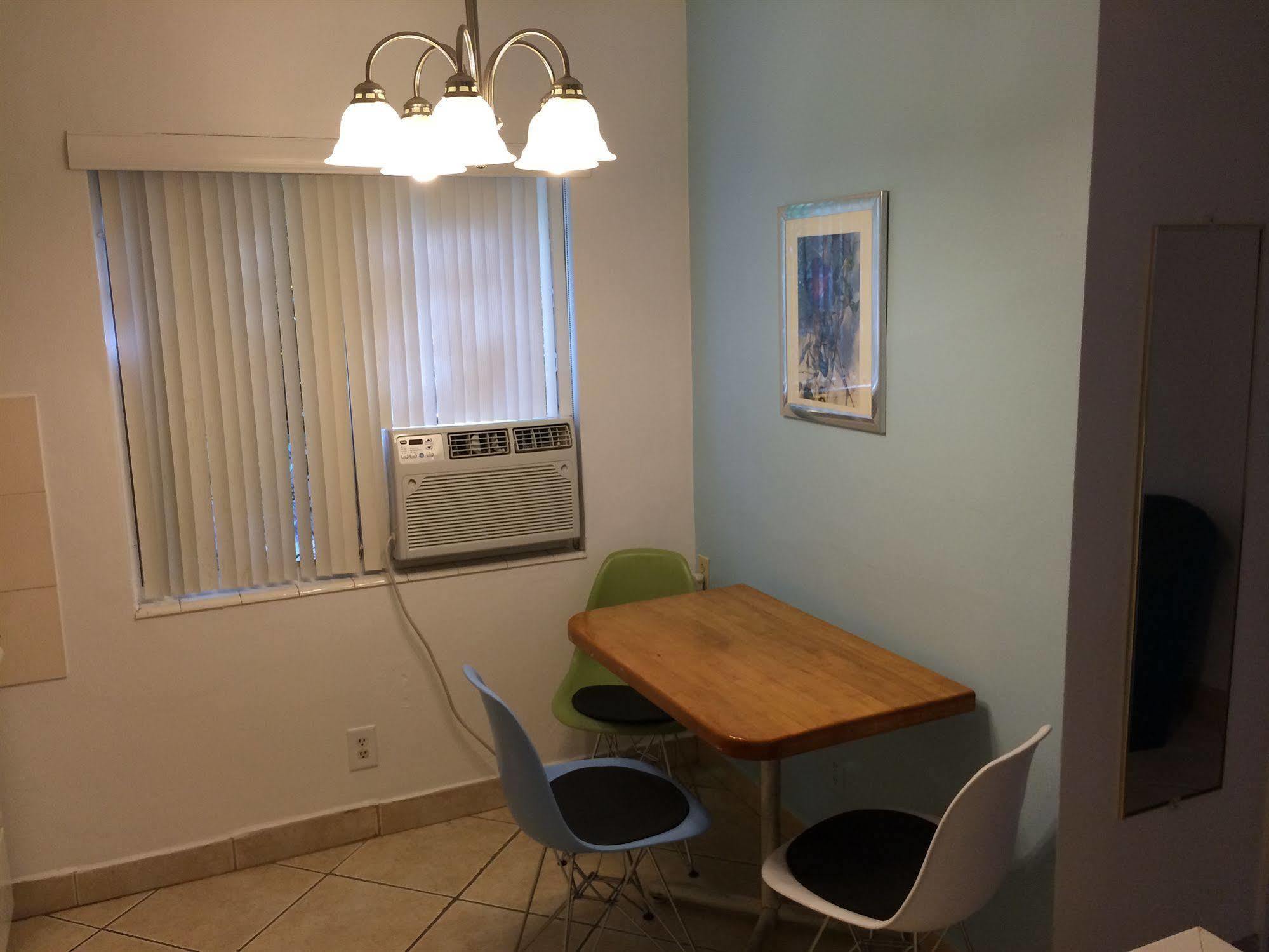 Tropicaire Motel Lauderdale-by-the-Sea
