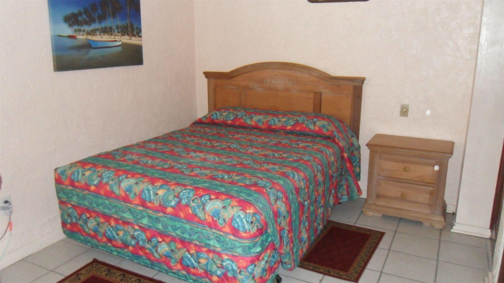 Lazy Hours Motel