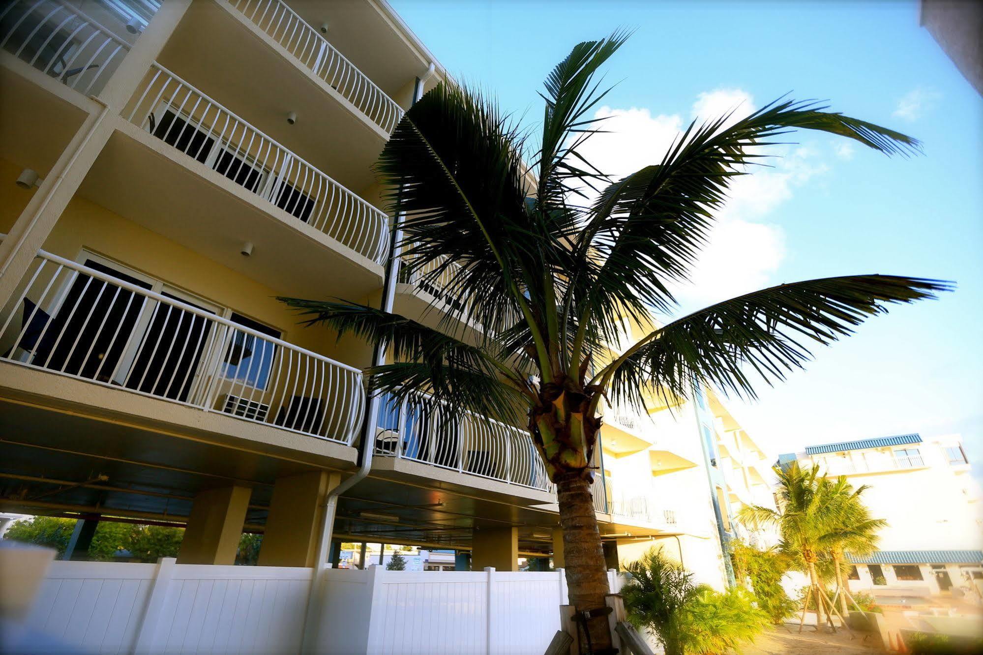 Resort Shoreline Island - Exclusively Adult 3*