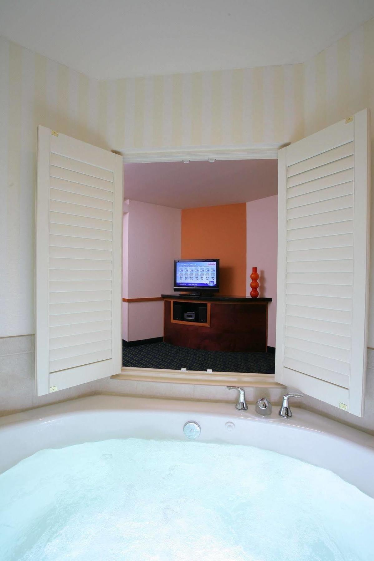 Fairfield And By Marriott Kennedy Space Center Hotel 3*