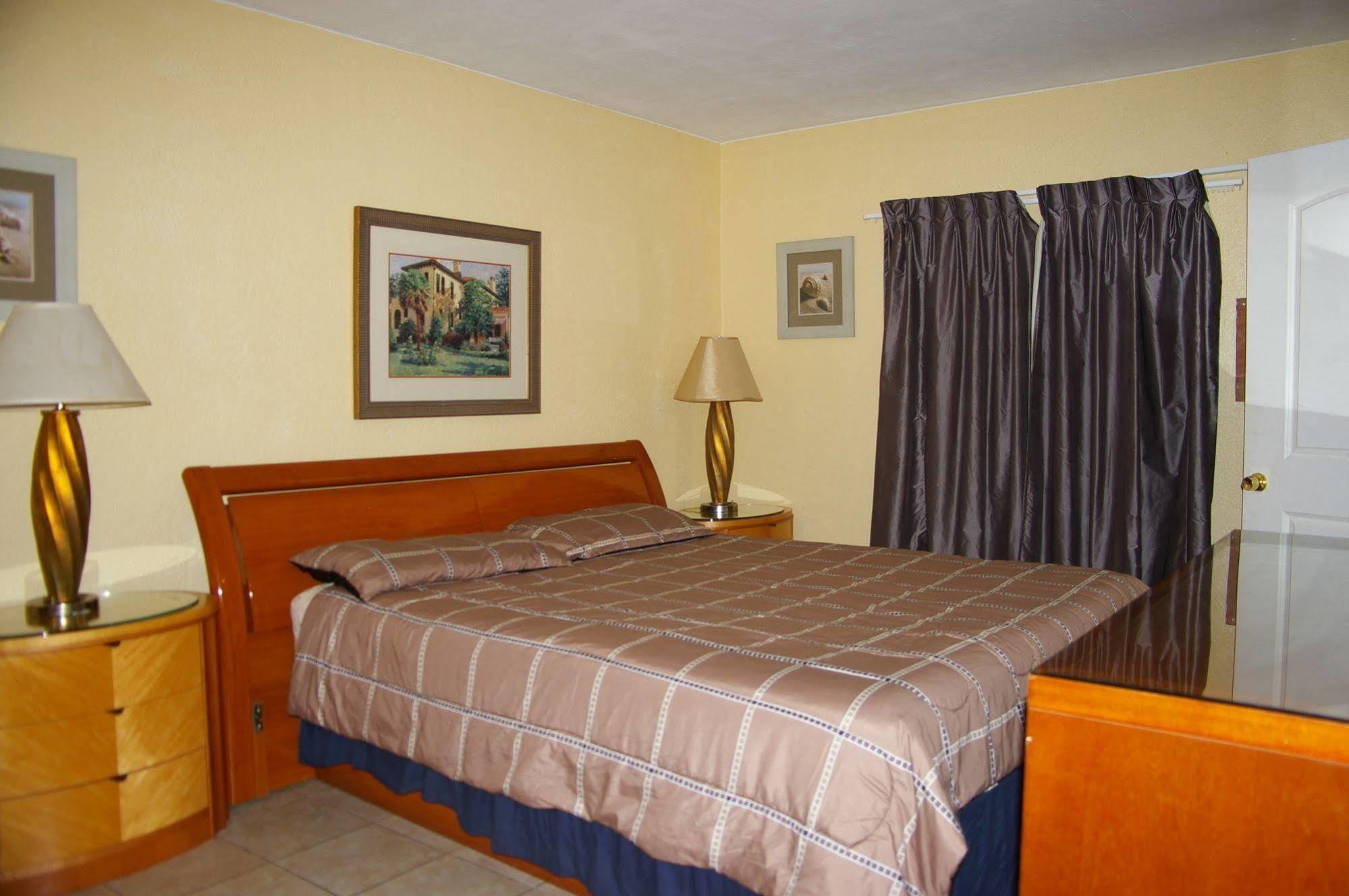 Motel House Lake Worth Beach