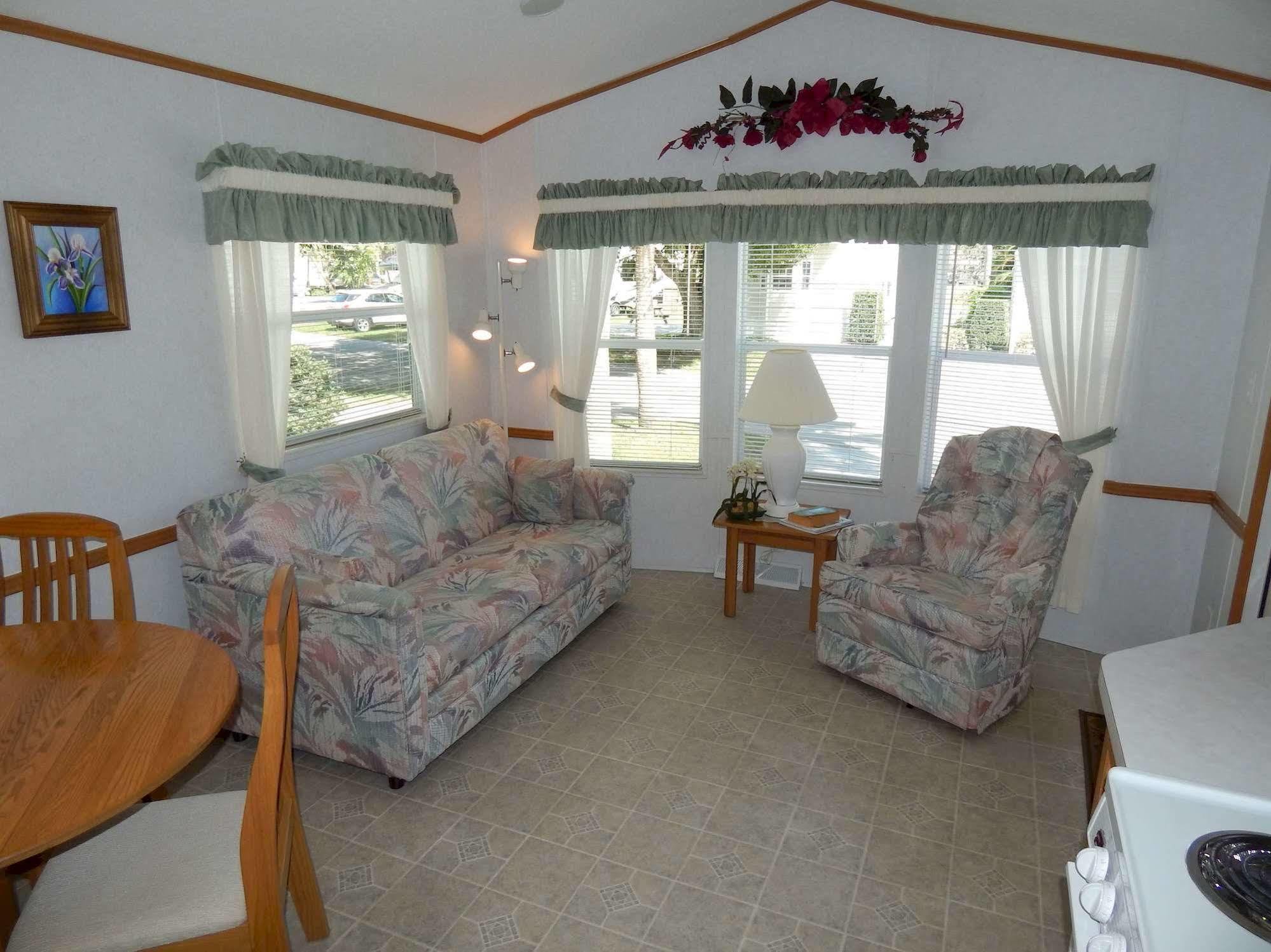Road Runner Travel - Caravan Park *