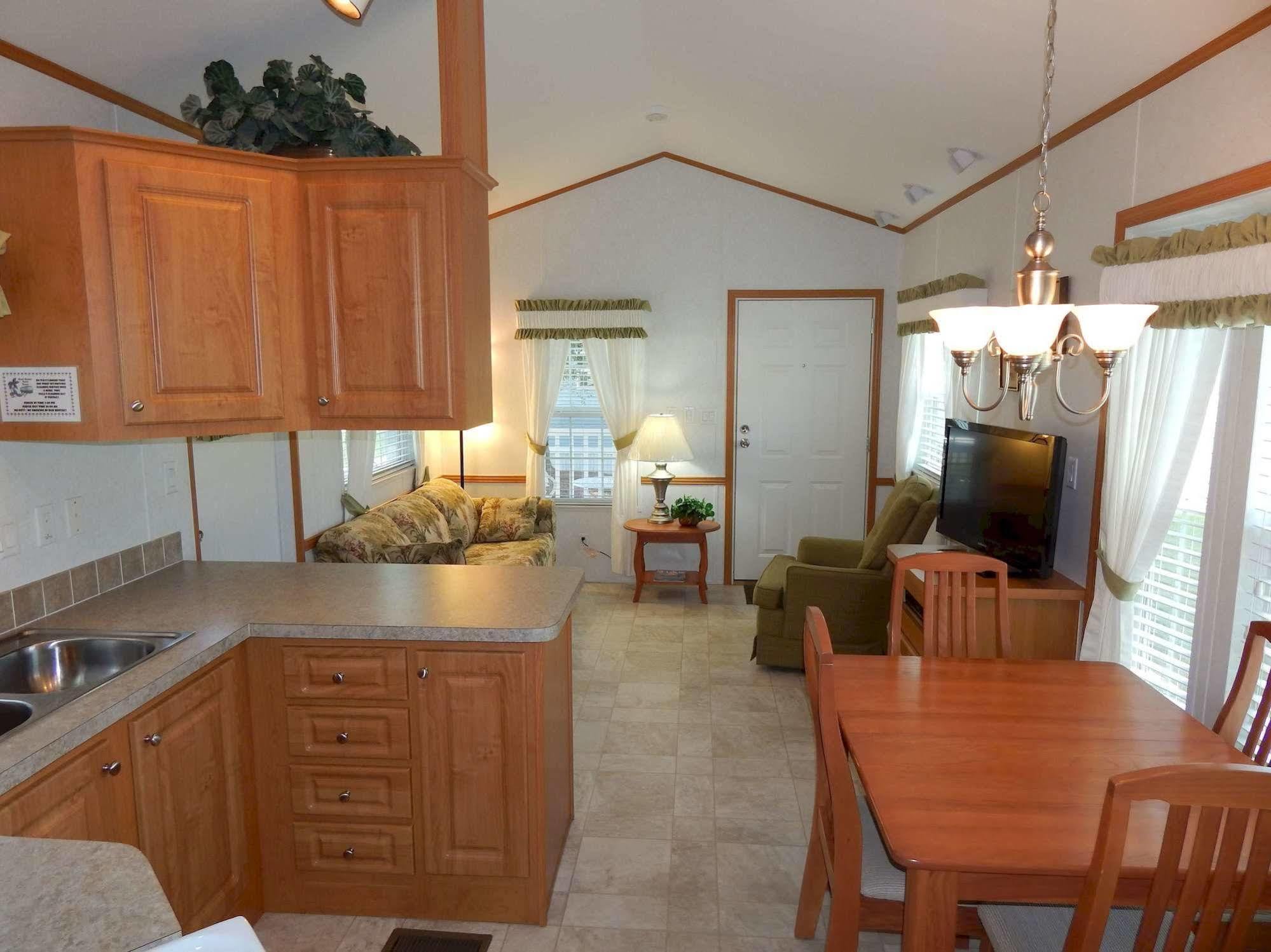 Lodge Road Runner Travel - Caravan Park *