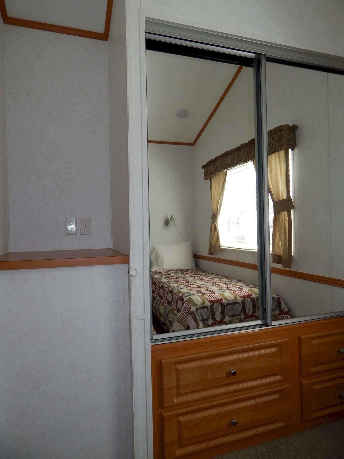 Lodge Road Runner Travel - Caravan Park *