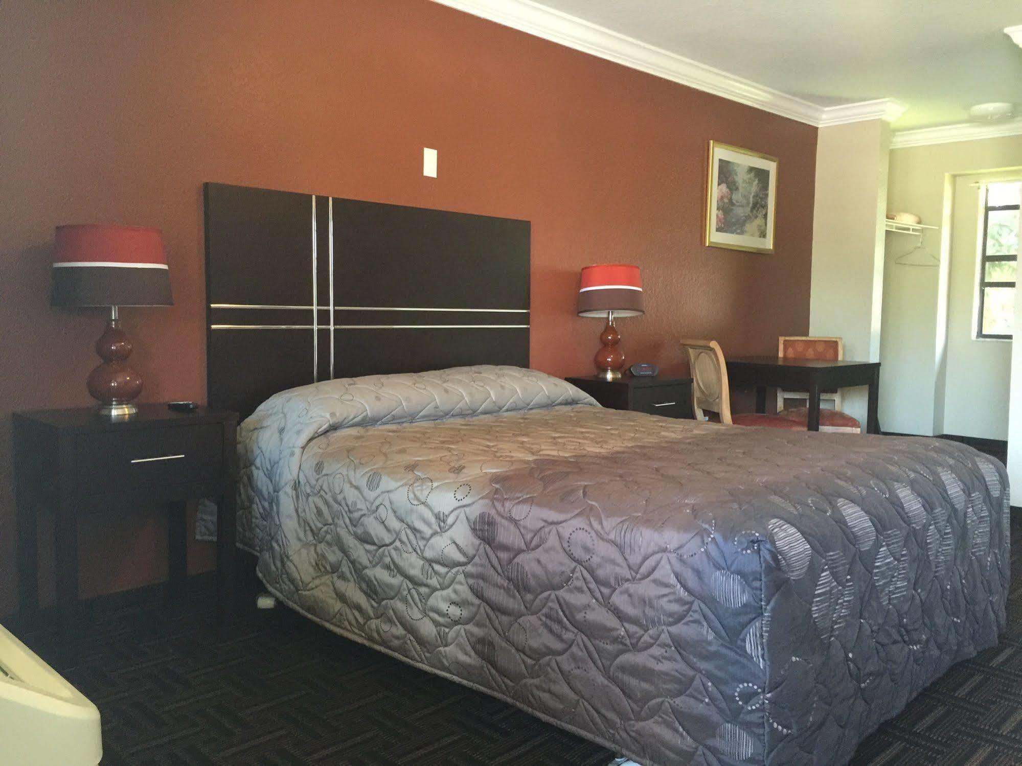 Motel Orange - Orange Orange City
