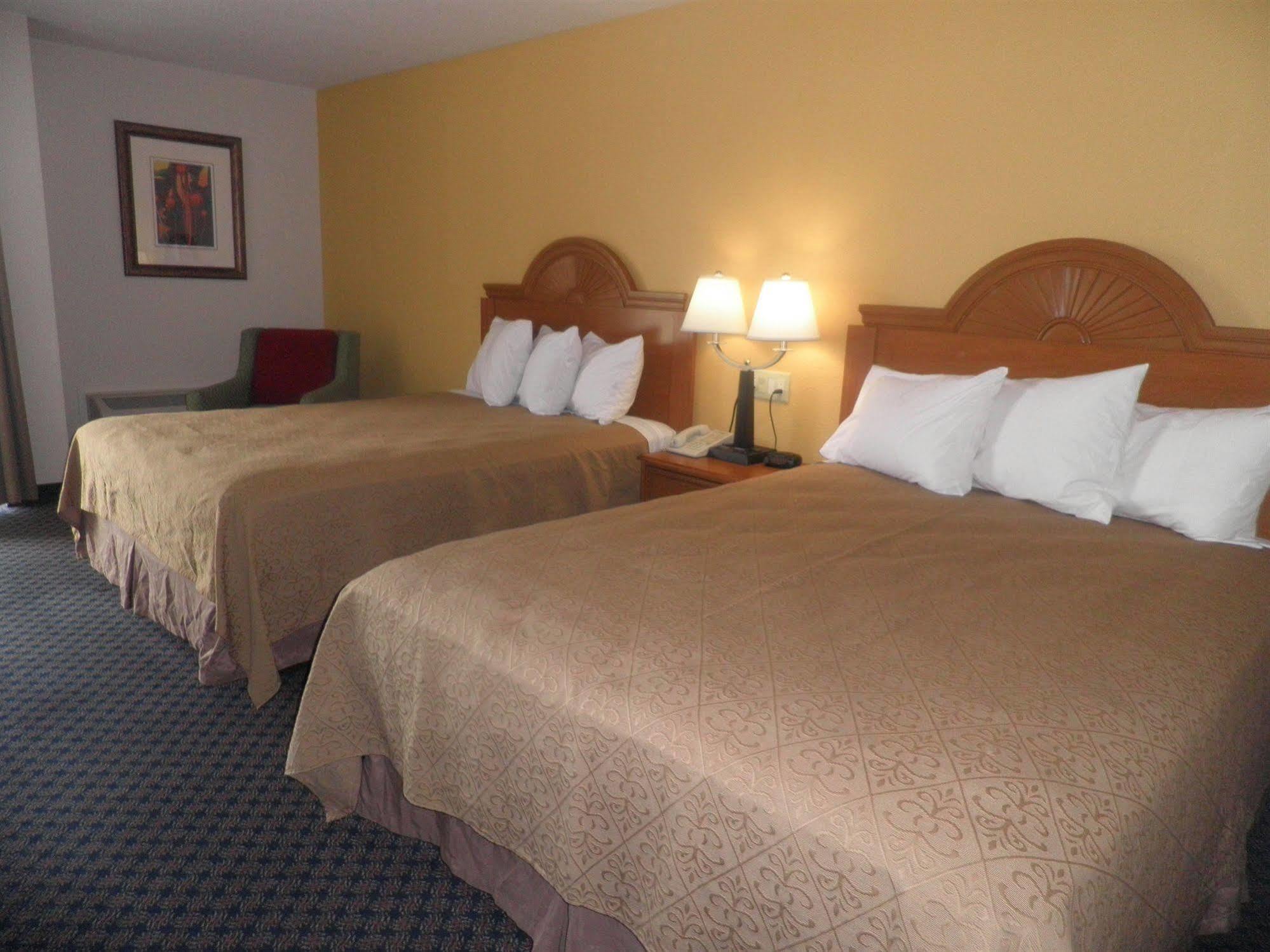 Inn Quality Downtown 2*