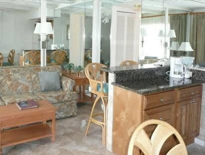 Coral Reef Hotel