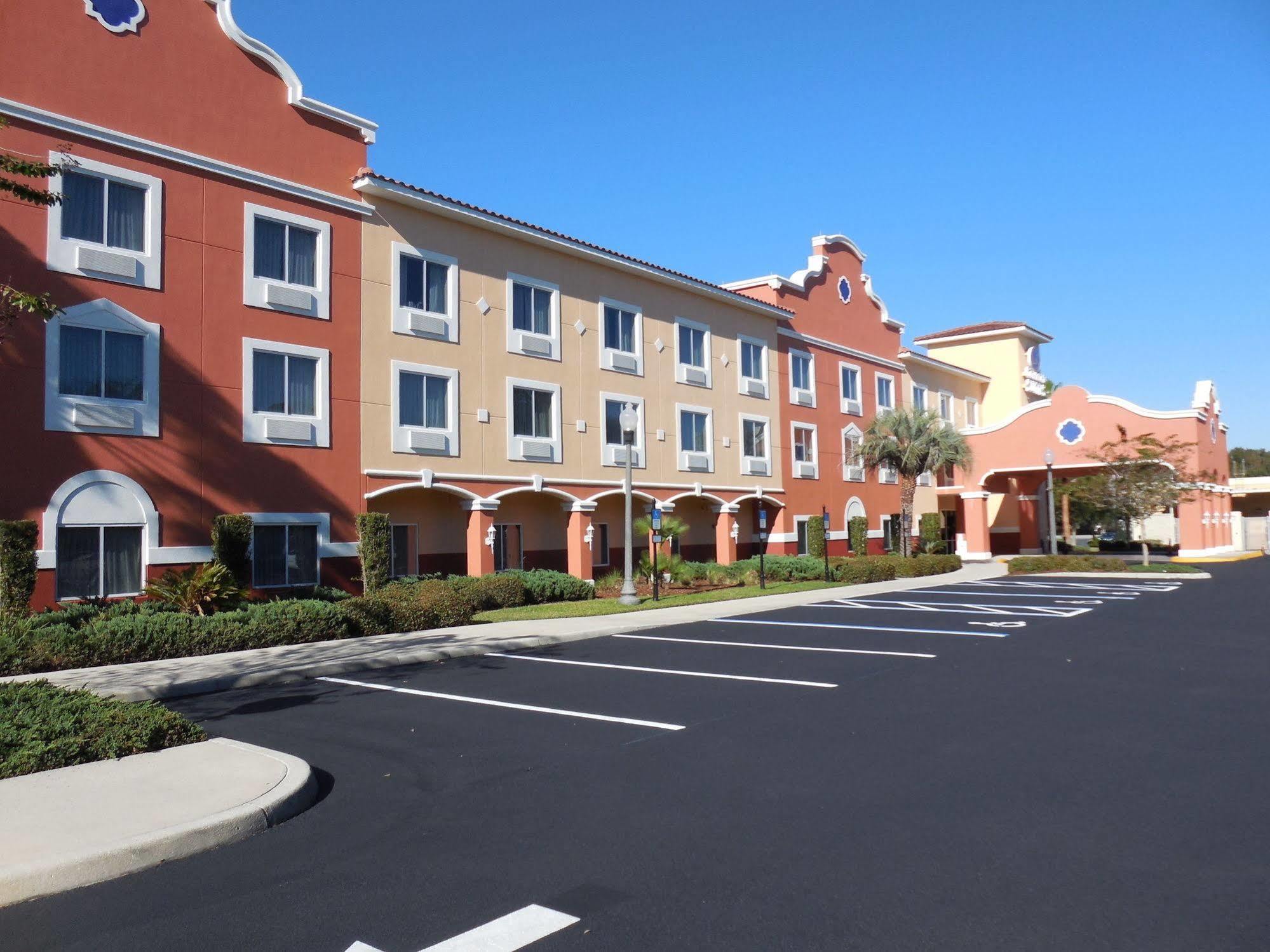 Comfort The Villages Hotel 3*