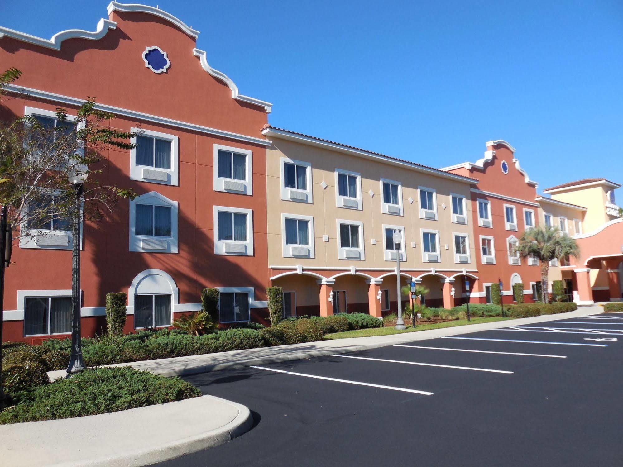 Hotel Comfort The Villages 3*