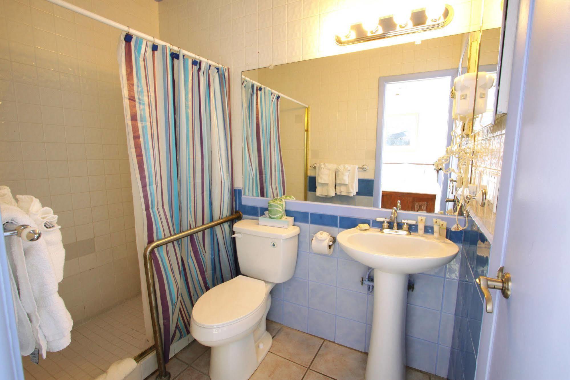 Bed & Breakfast Captiva Island Inn 3*