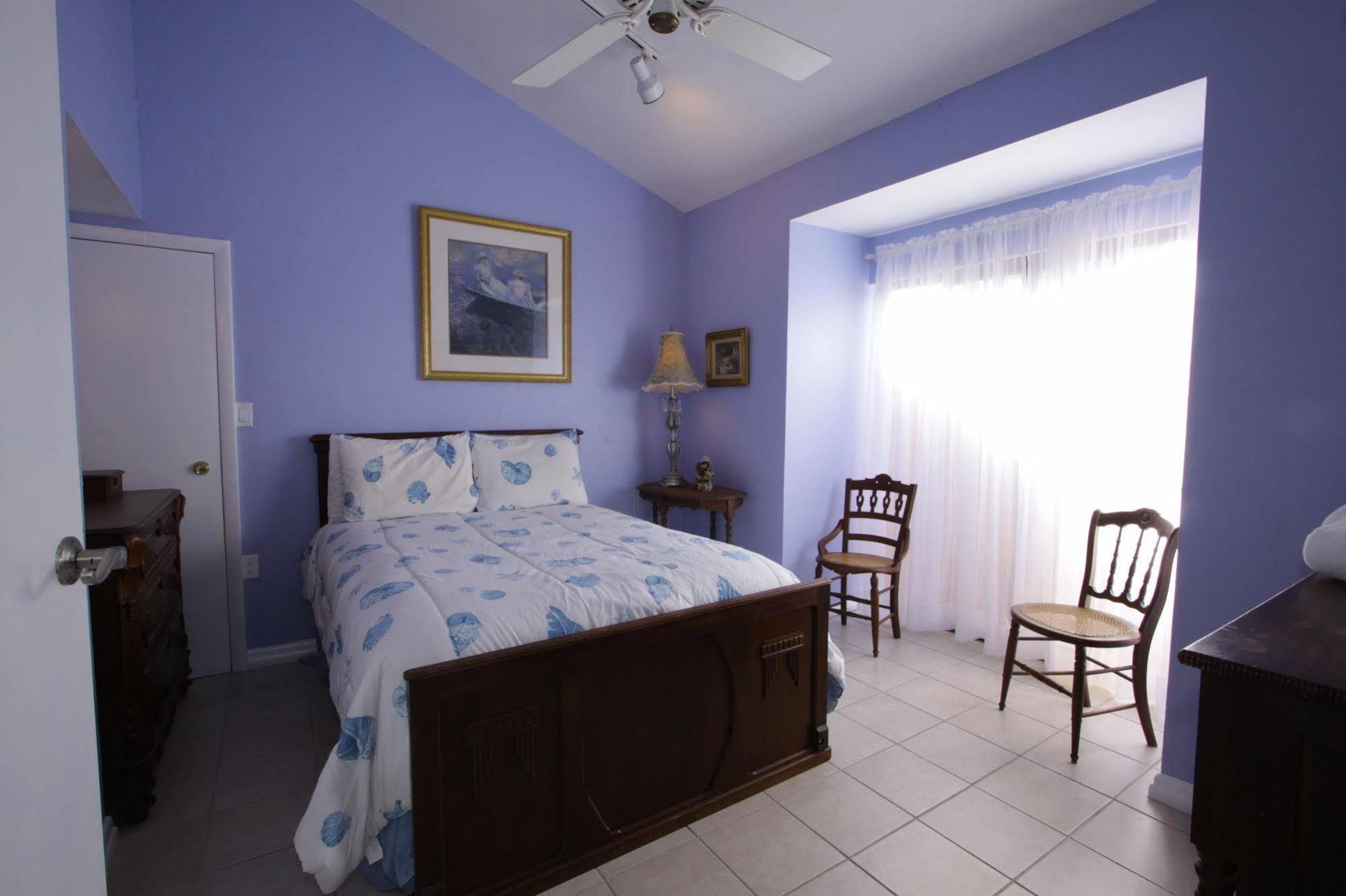 Bed & Breakfast Captiva Island Inn 3*