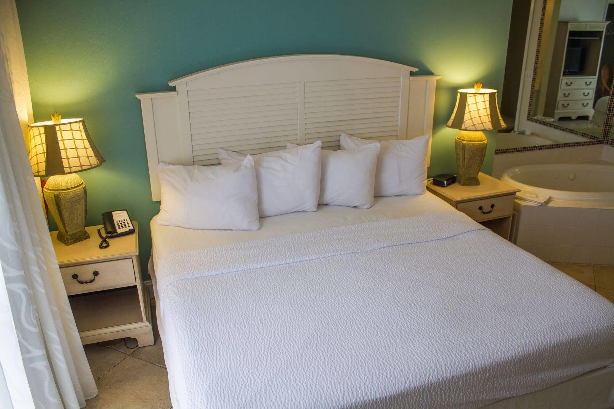 Grand Seas By Exploria Resort 3*