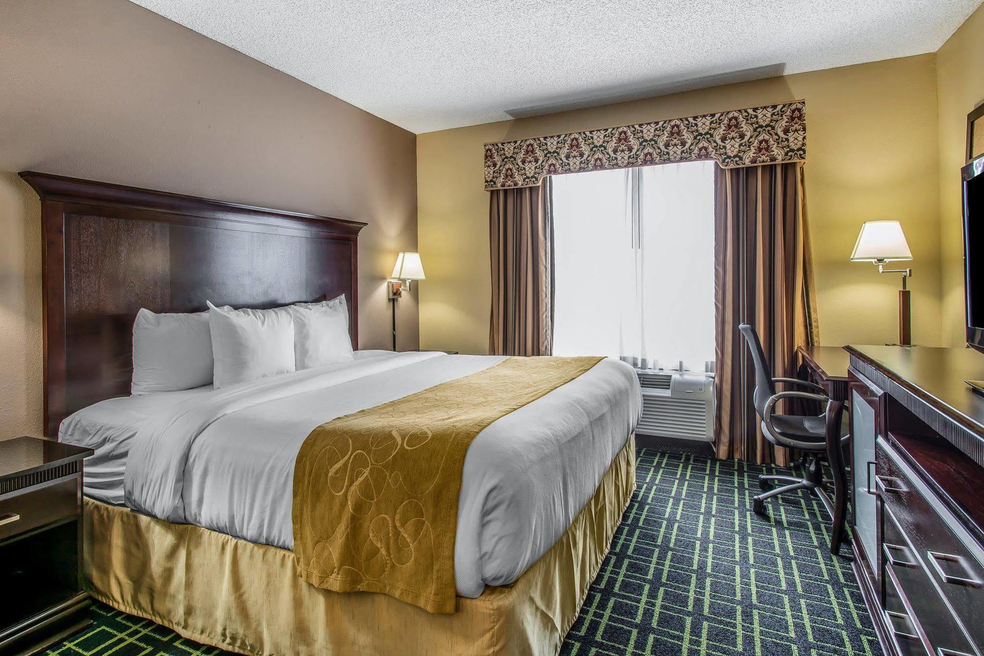 Comfort Sawgrass Hotel
