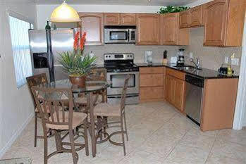Gulf Breeze Apartment