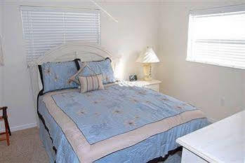 Gulf Breeze * Fort Myers Beach