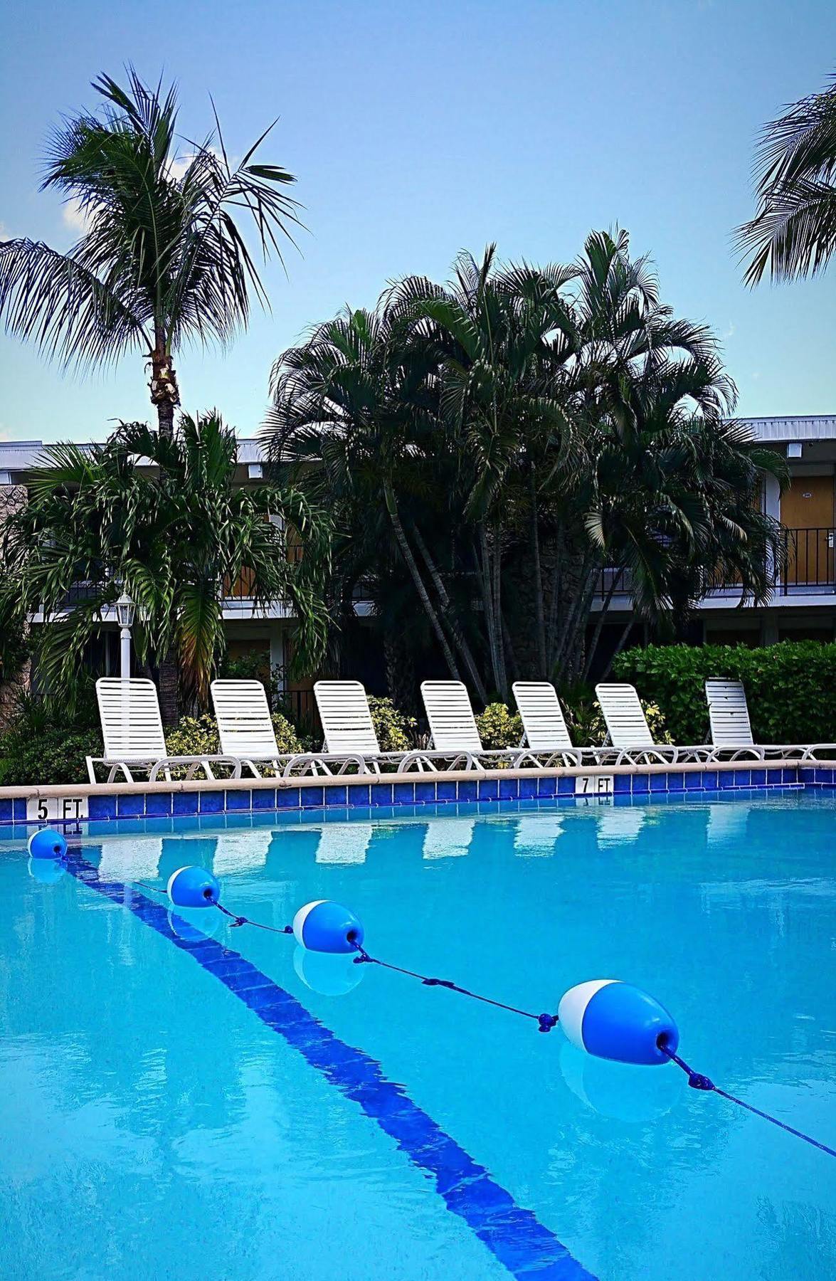 Dolphin Key - Cape Coral