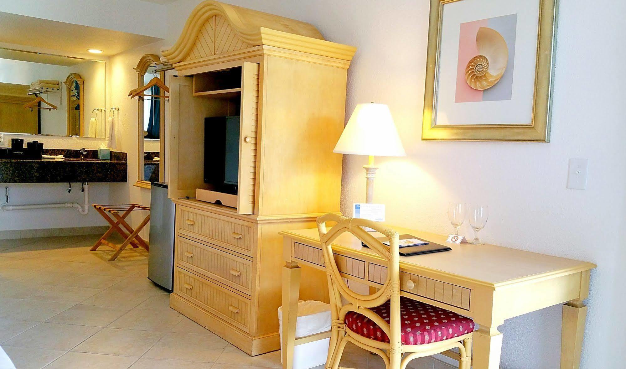 Resort Dolphin Key - 3*