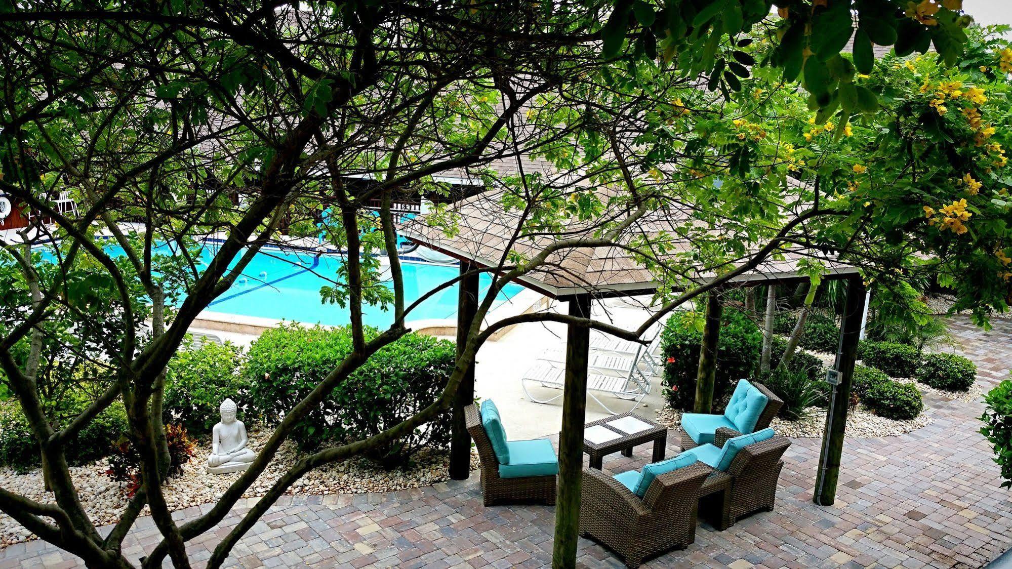 Resort Dolphin Key - 3*