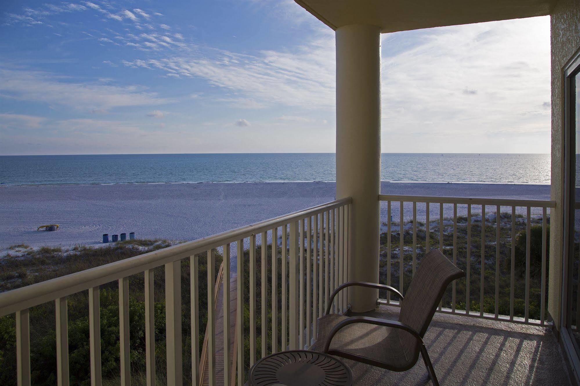 Sunset Vistas Two Bedroom Beachfront 3*