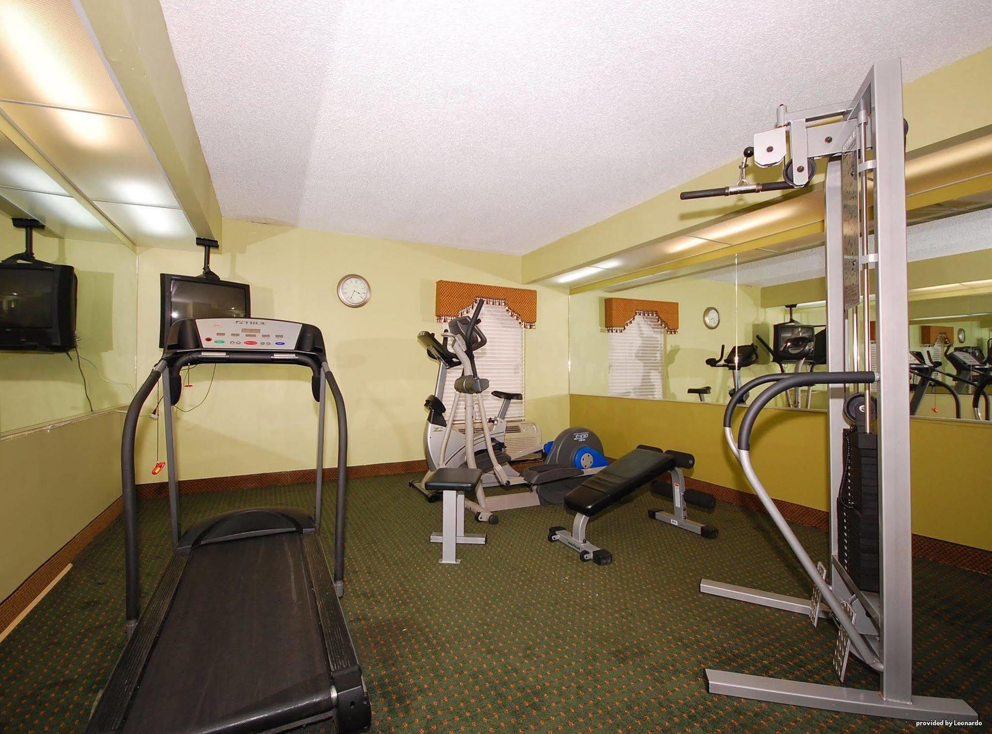 Inn Quality Jacksonville - Near Naval Air Station 3*