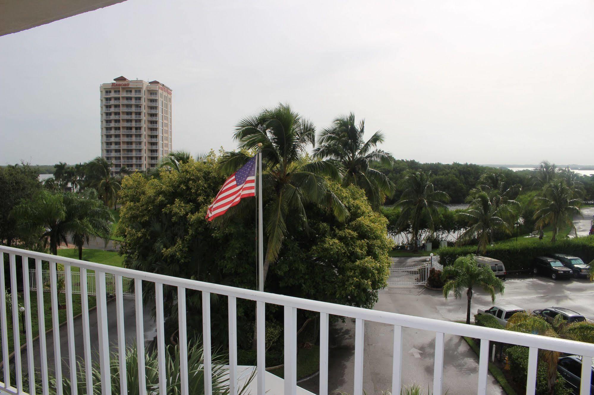 Lover's Key Club By Check-in Vacation Apartment *